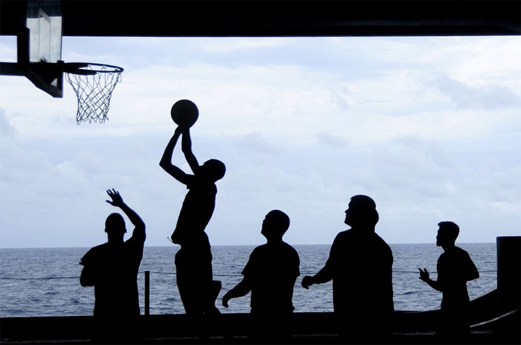 playing-basketball